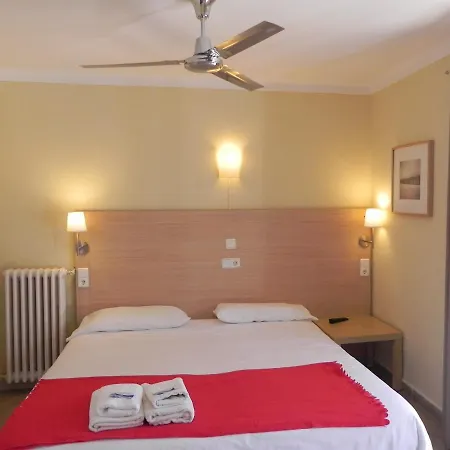 Bonany Hostel *